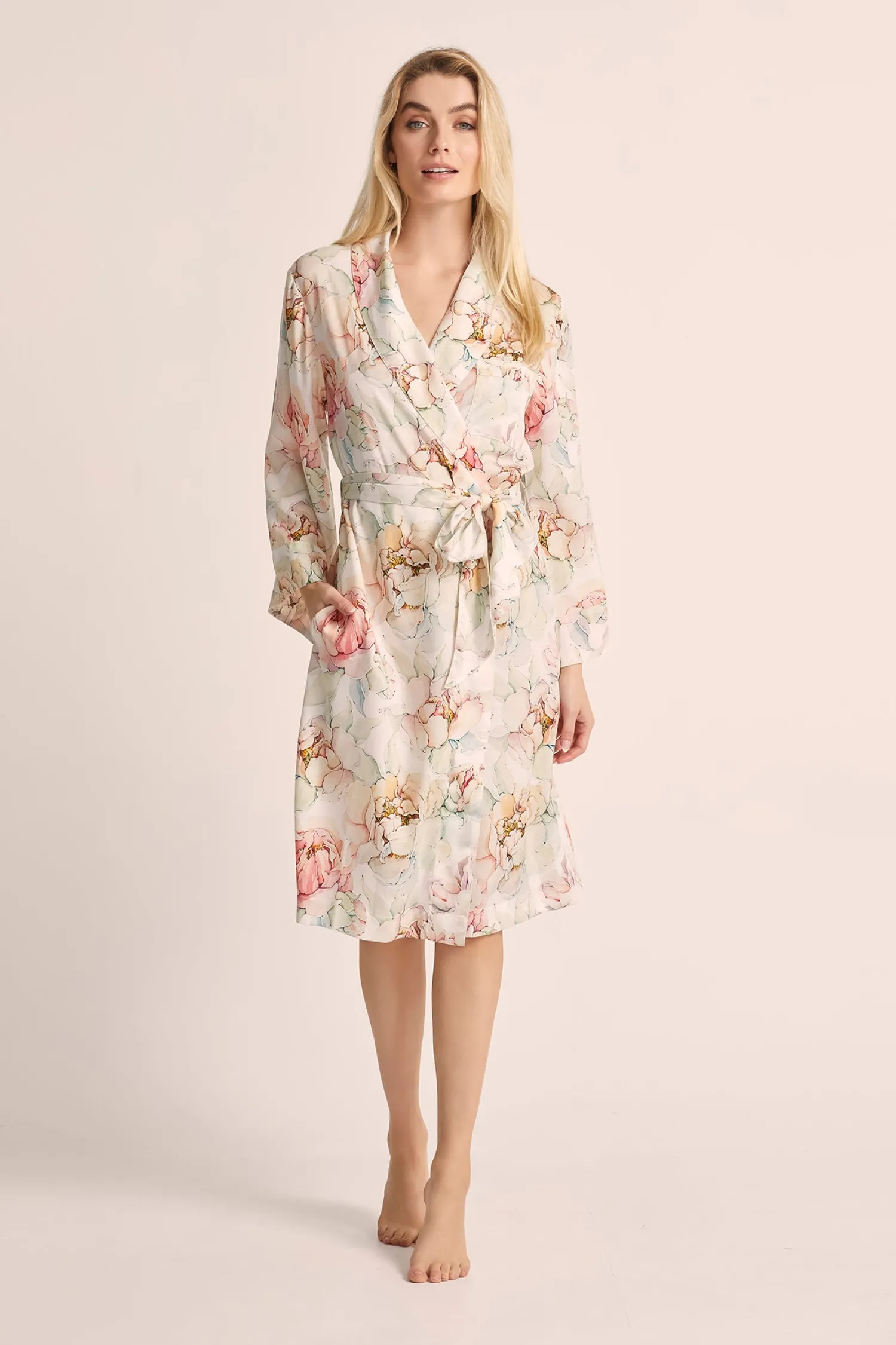 Homebodii Peony Robe Discount