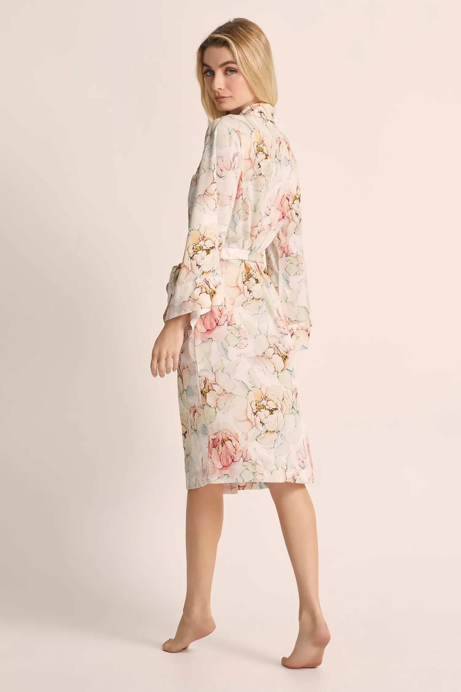 Homebodii Peony Robe Discount