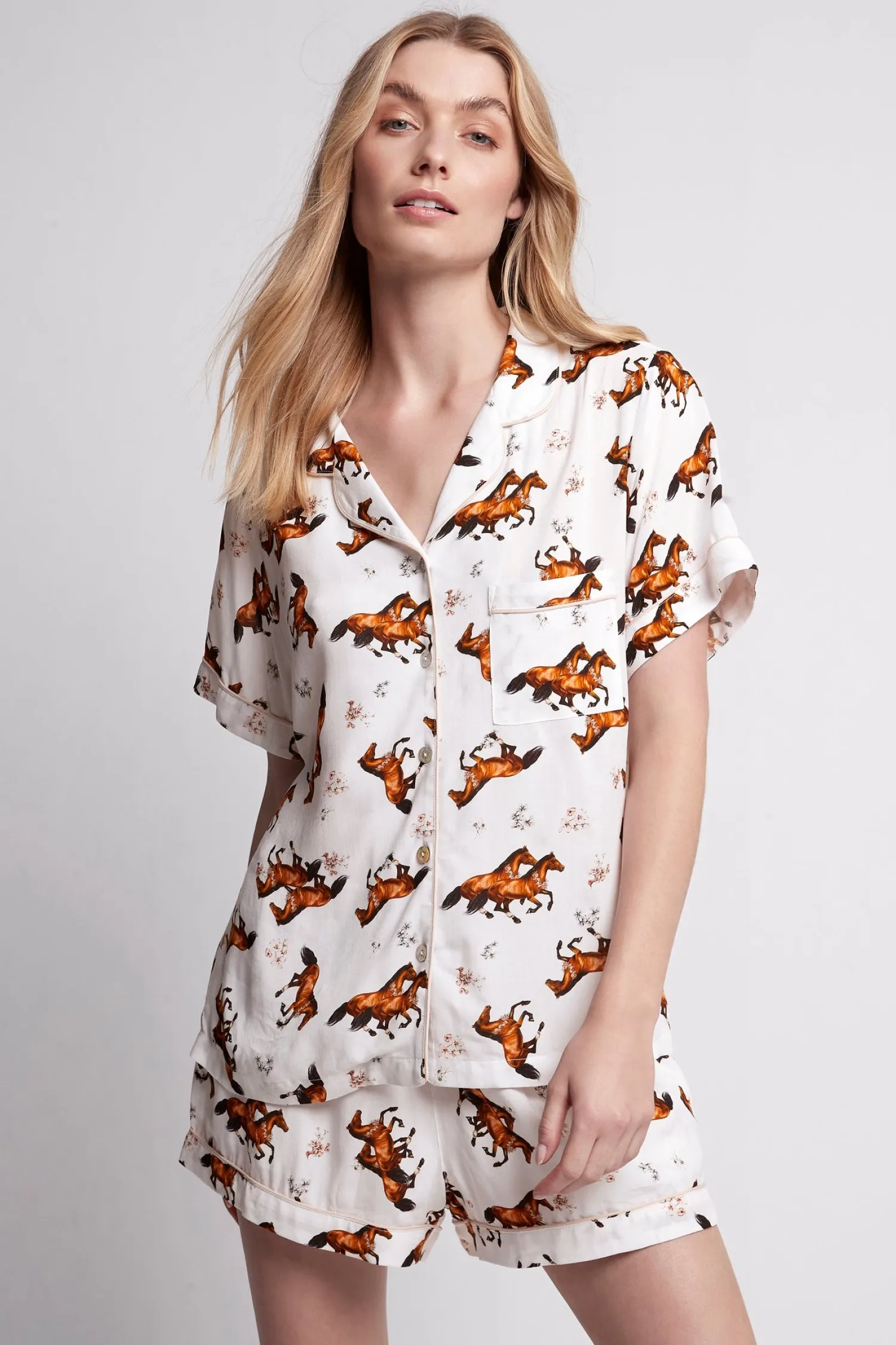 Homebodii Short Pyjama Set Hot