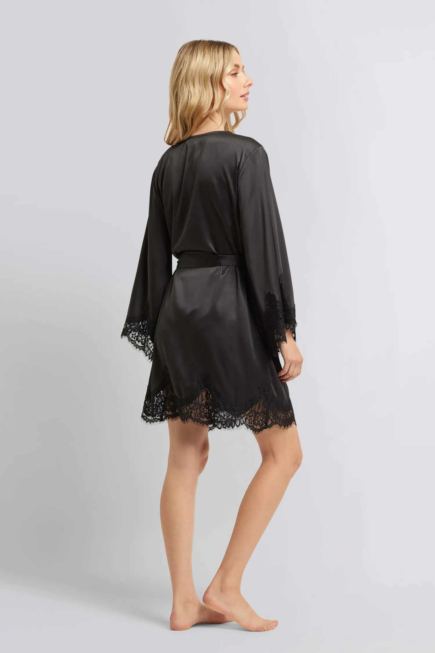 Homebodii Sian Robe Hot